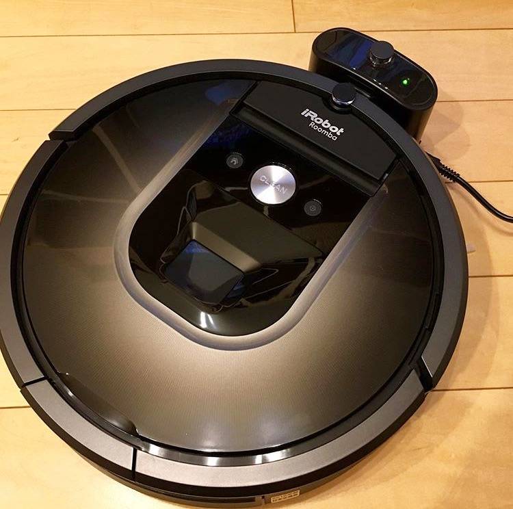 Пылесос робот 1. IROBOT Roomba 980. Пылесос Айробот 980. Робот-пылесос IROBOT Roomba. Пылесос Rumba 980 запчасти.