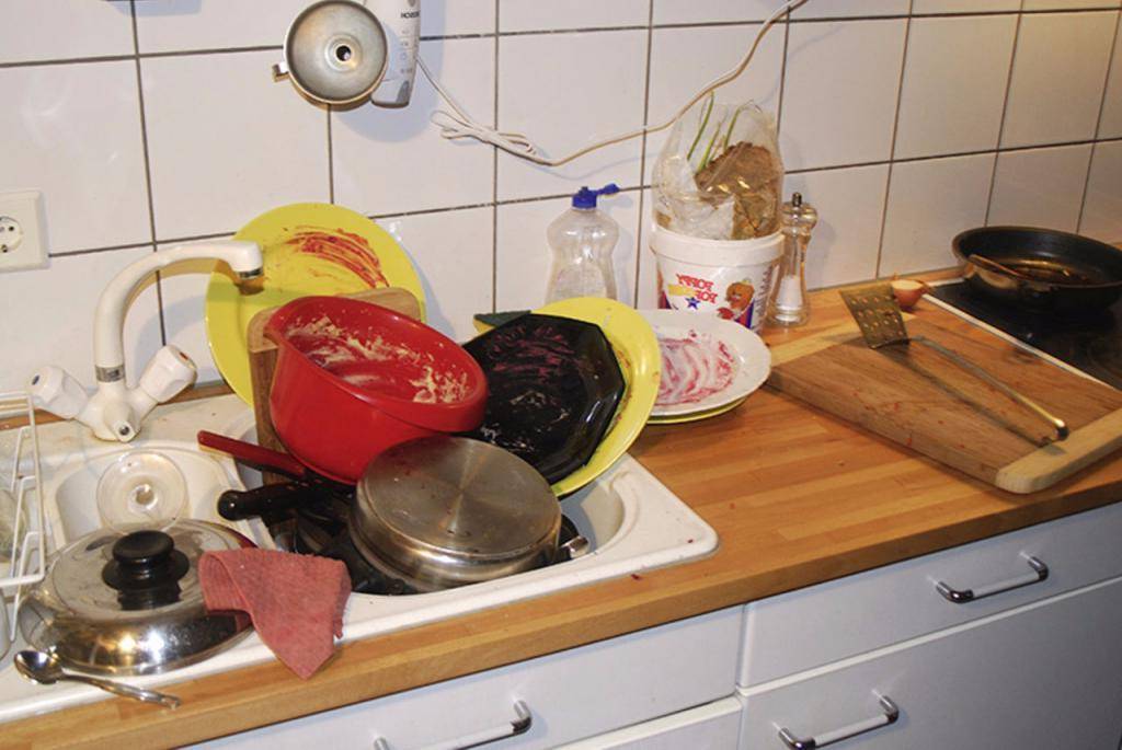 Что будет, если помыть посуду в чужом доме?