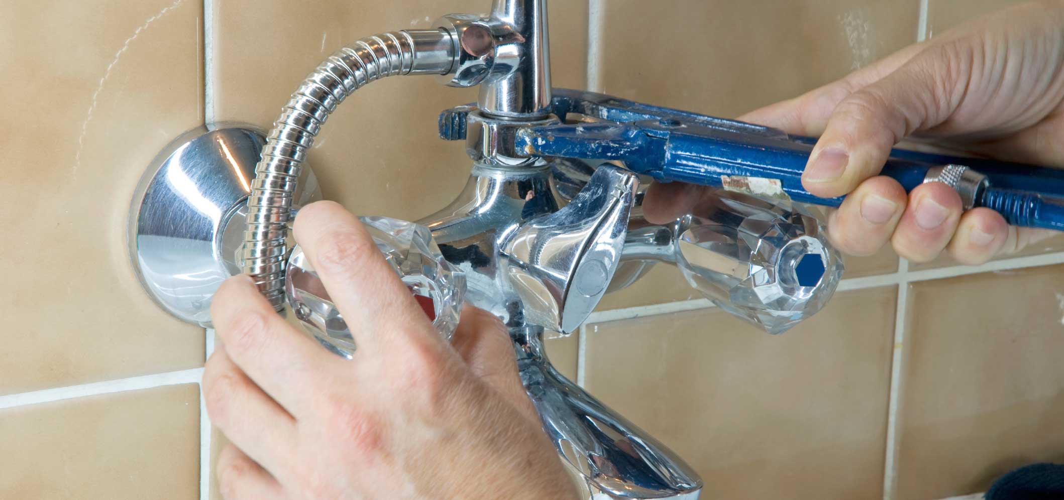 Устройство смесителя для ванной с душем: ремонт своими руками, видео