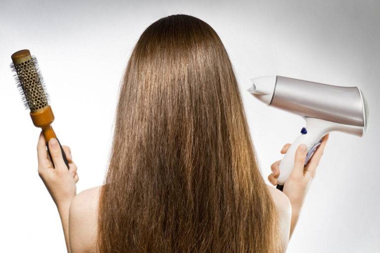 Как высушить волосы без фена быстро: лучшие советы и способы укладки волос в прическу без фена - luv.ru