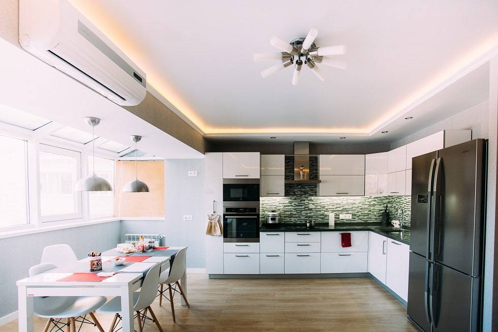 Натяжной потолок на кухне: 50 фото с лучшим дизайном