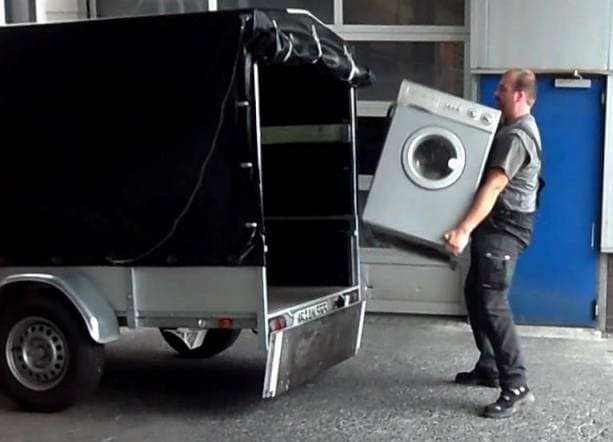 Как правильно перевозить стиральную машину?
