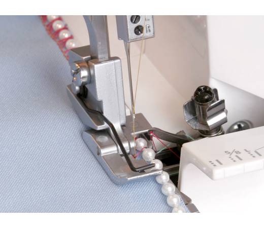Как шить двойной иглой на швейной машине: шитье трикотажа на машинке, что делать, если одна нить проскакивает