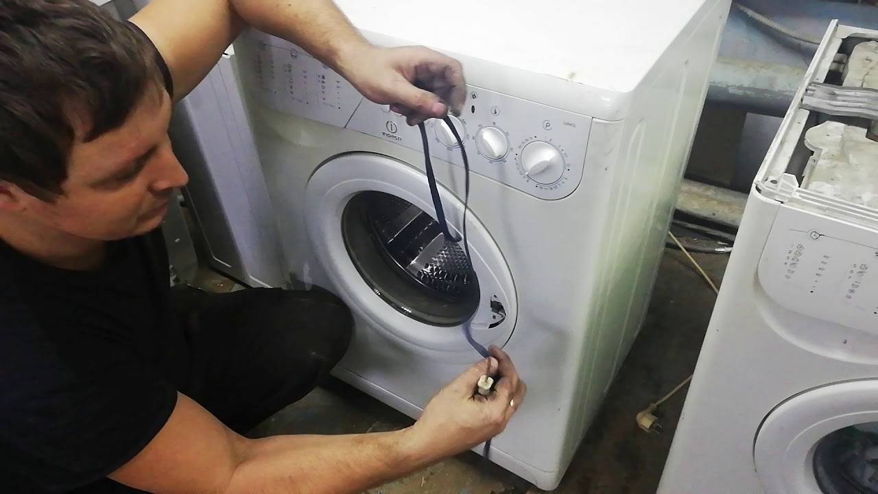 Как открыть стиральную машинку если она заблокирована (как разблокировать)