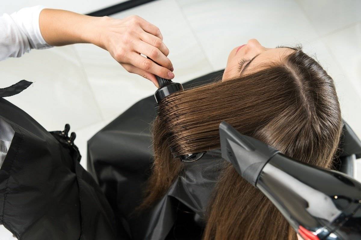 Что такое укладка волос в парикмахерской