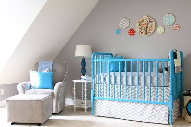 Как и чем покрасить кровать в домашних условиях: деревянную, металлическую, детскую
