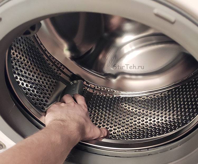 Как открыть стиральную машинку, если она заблокирована после стирки: что делать