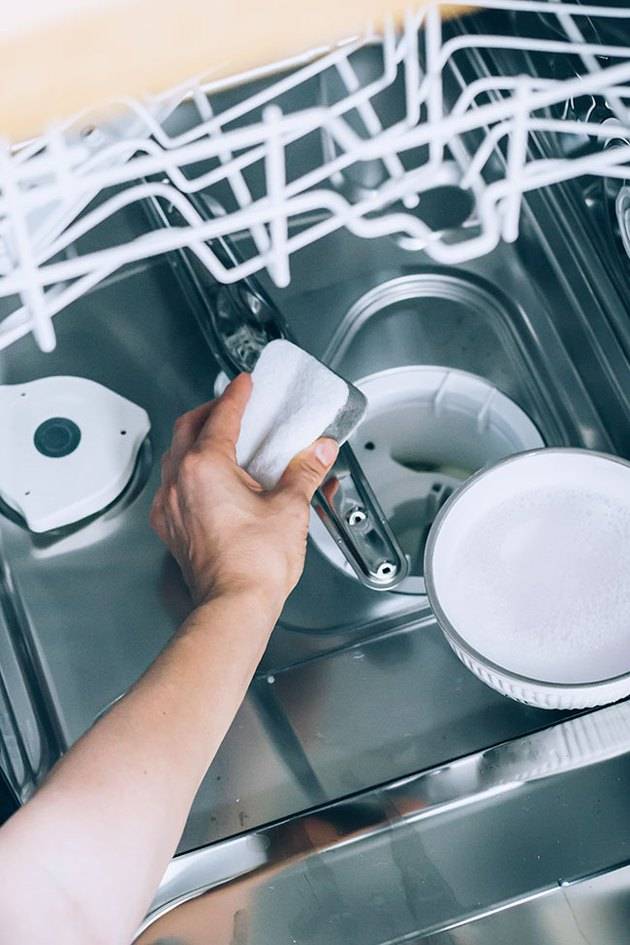 Регулировка дверцы посудомоечной машины: прикрутить и зафиксировать самому