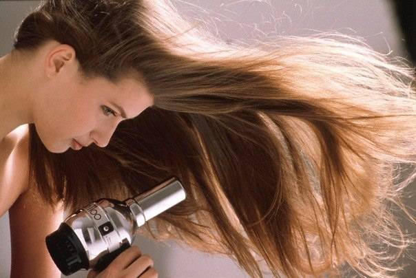 Вред фена и 7 способов защитить волосы