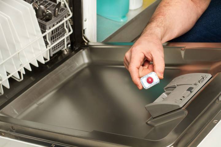 Остается налет на посуде после посудомоечной машины - что делать