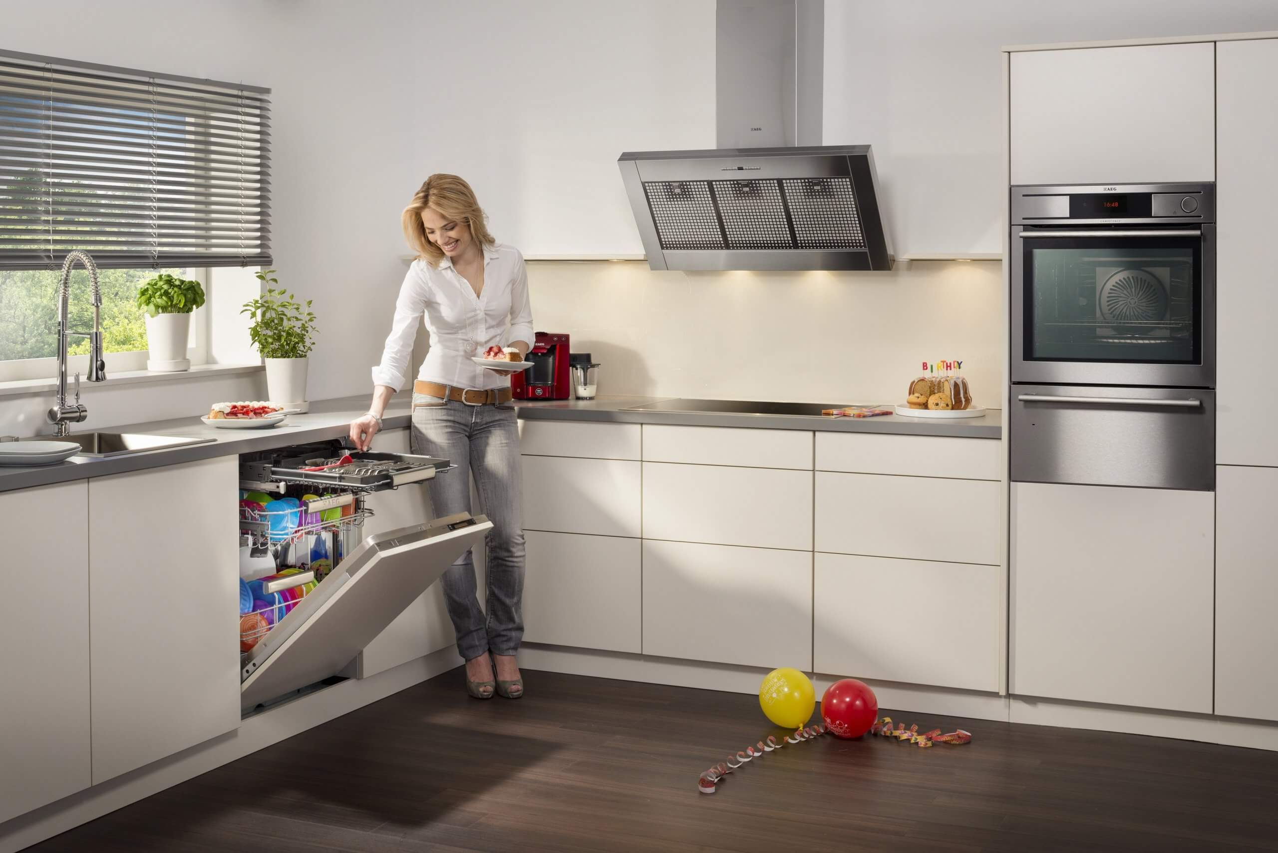 Как выбрать встраиваемую посудомоечную машину: лучшие бренды + нюансы выбора