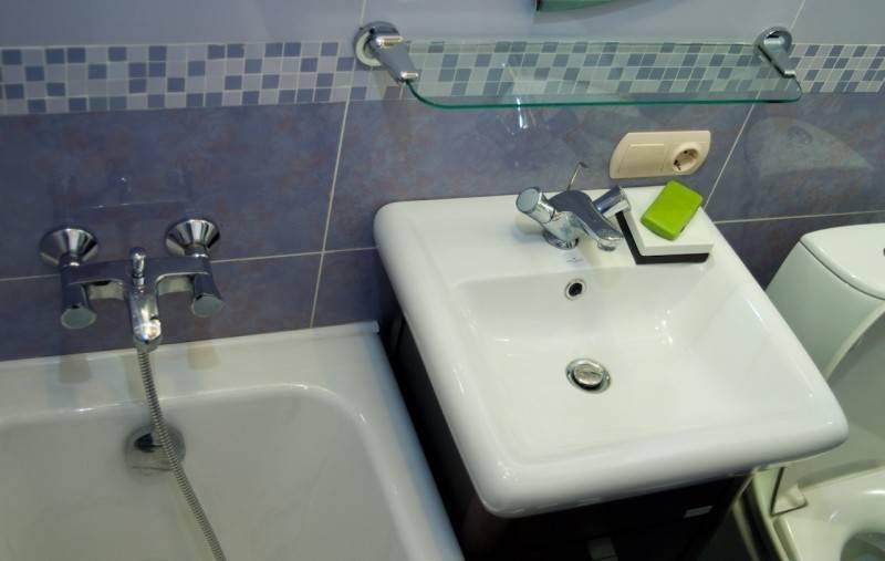 Установка розеток в ванной комнате: расположение, требования и нормы пуэ, монтаж проводки