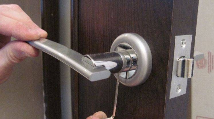 Как выбрать дверную ручку для межкомнатной двери