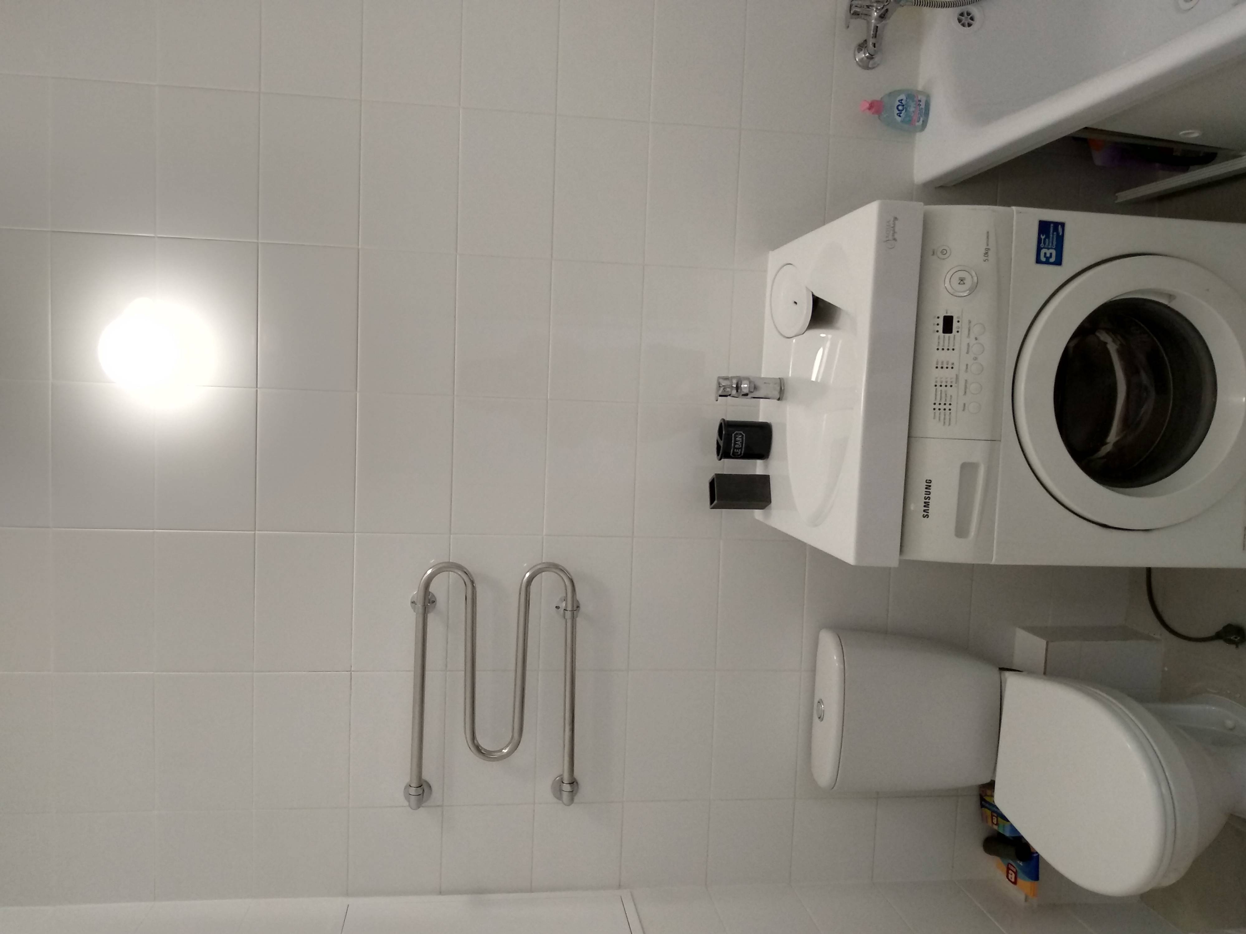 Как установить розетку для стиральной машины в ванной комнате?
