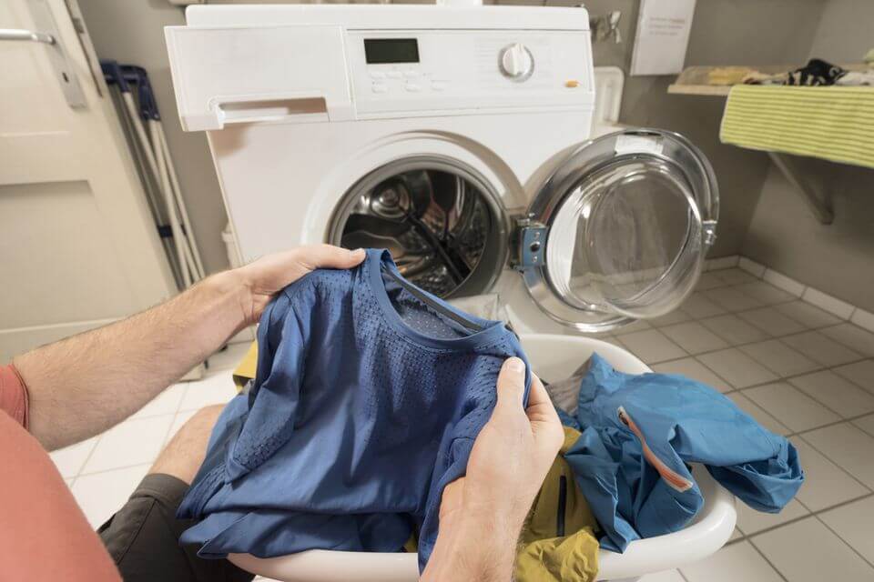 Почему стиральная машина рвет белье- причины и ремонт