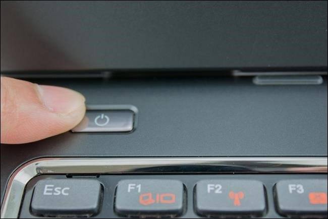 Как включить ноутбук без аккумулятора: можно ли использовать при питании от сети