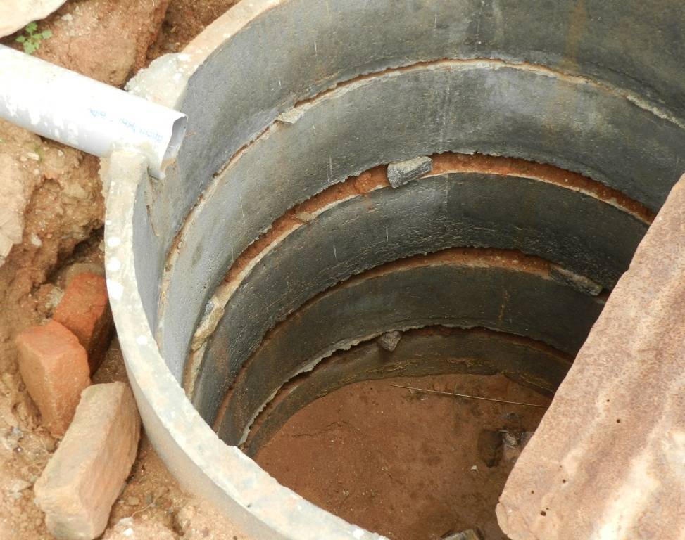 Делаем выгребную яму из бетонных колец . руководство по монтажу+видео