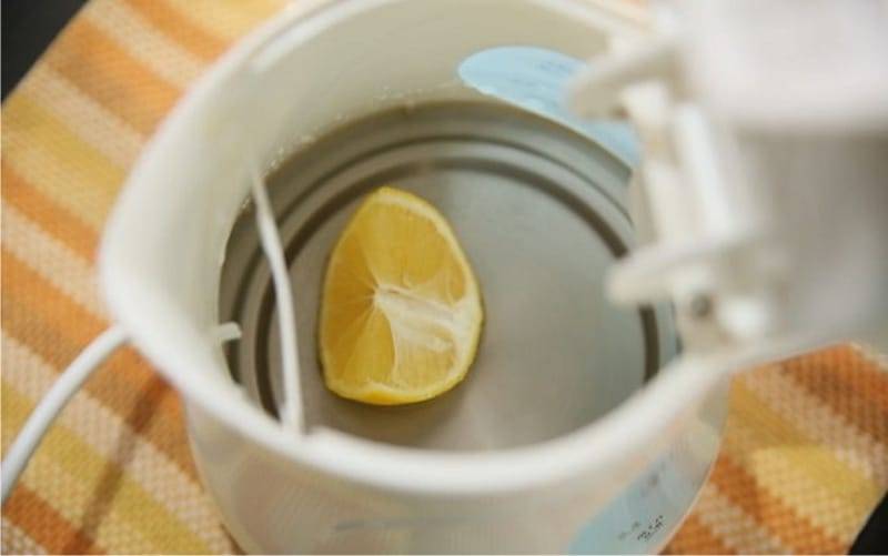 Как убрать запах пластика из электрического чайника