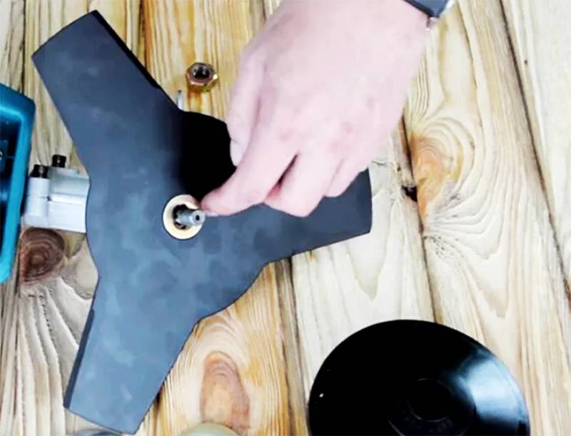 Как поменять нож на триммере своими руками, как заточить диск