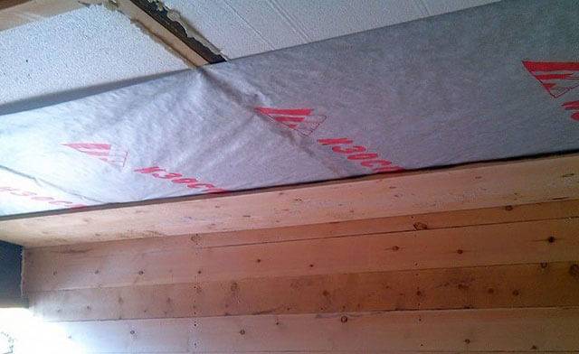 Пароизоляция для потолка в деревянном перекрытии — паробарьер в .