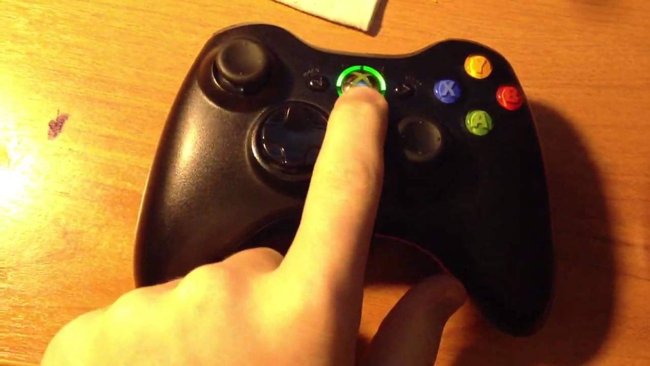 Как исправить джойстик. Джойстик на Xbox 360 беспроводной мигает. Индикаторы Xbox 360 геймпада. Перестал включаться джойстик Xbox 360. Xbox 360 джойстик грязный.