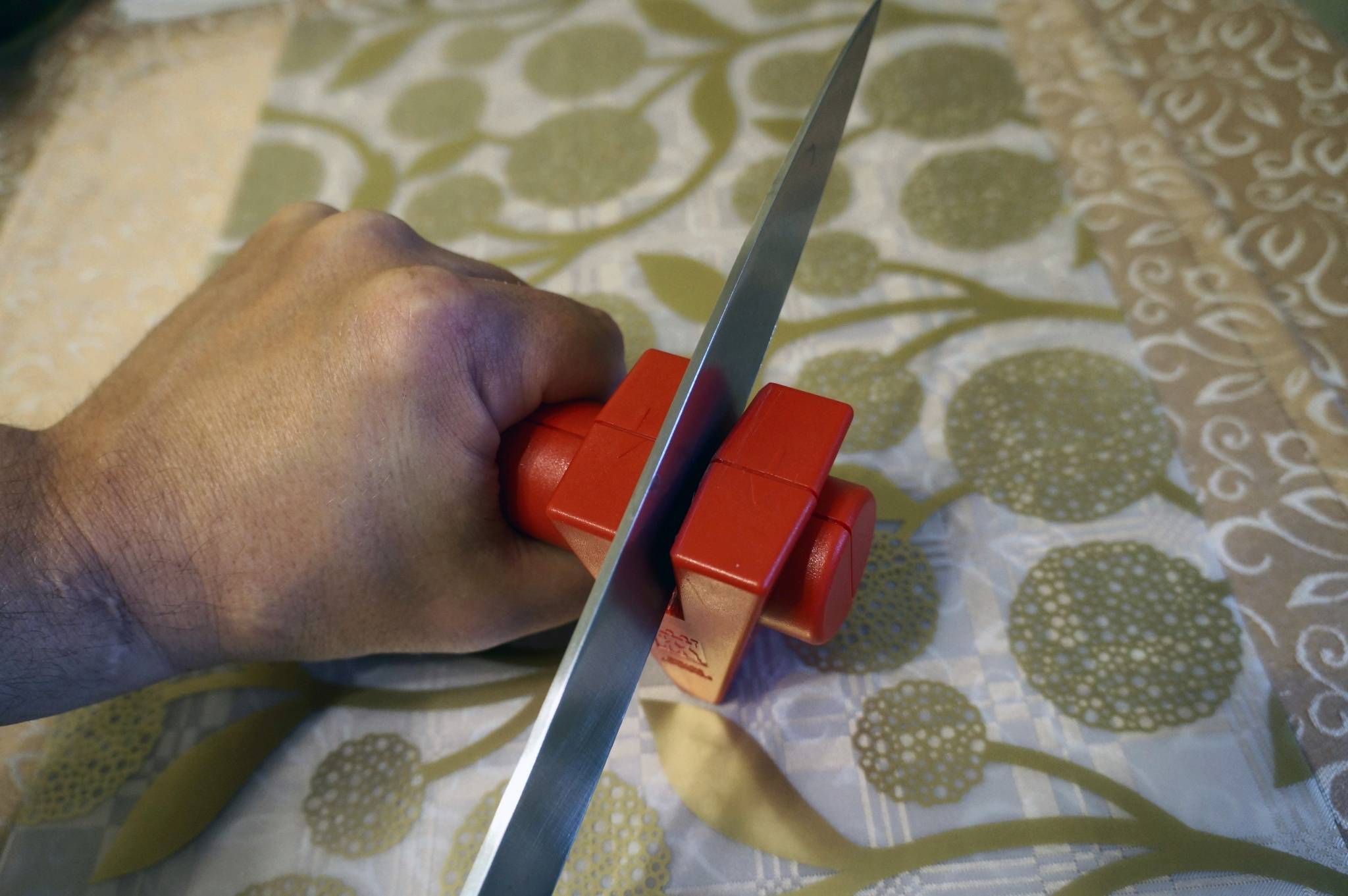 Как поточить керамический нож в домашних условиях и чем это лучше сделать?