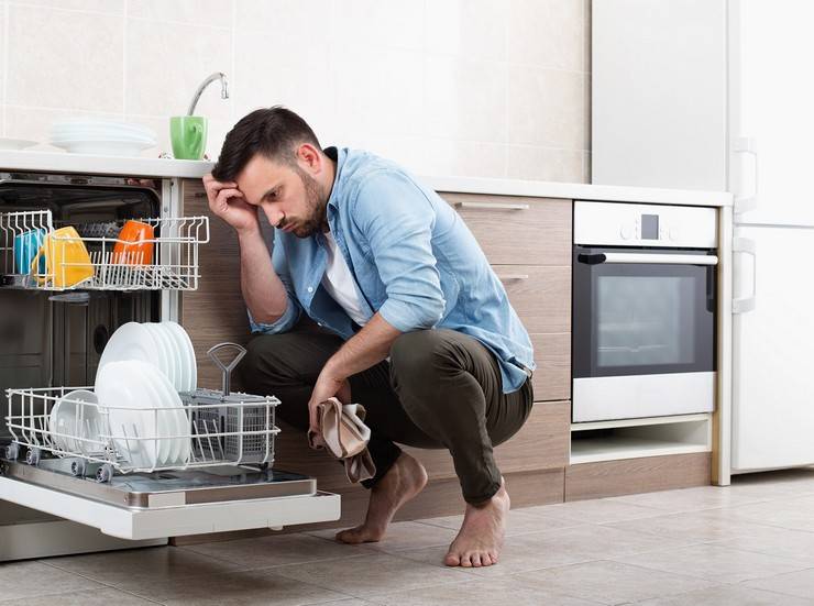 Посудомоечная машина плохо моет посуду. причины и решения проблемы - master-houses.ru