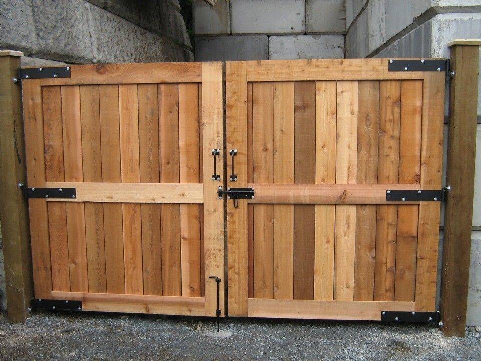 Монтируем деревянные распашные ворота своими руками: инструкция — обзор +видео