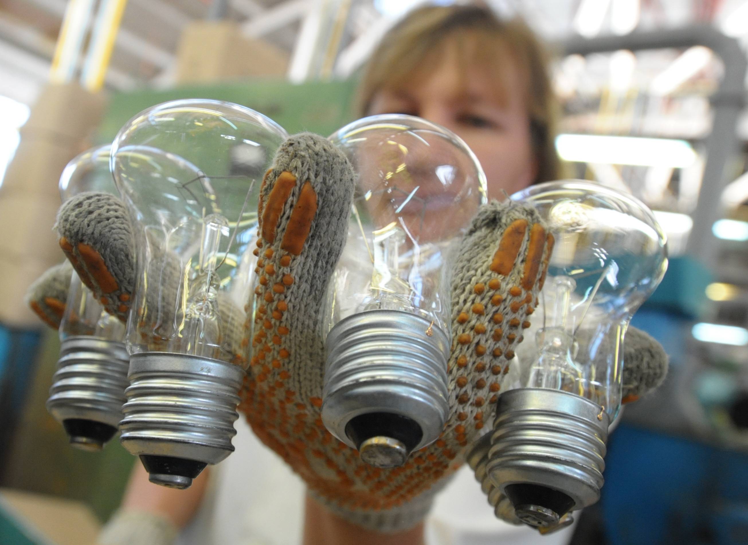 Устройство и принцип работы энергосберегающей лампы