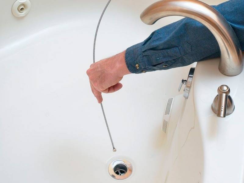Засор в ванной и как его как устранить - прочистка труб и средства от засоров