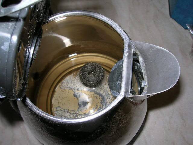 Как без усилий почистить чайник из нержавеющей стали внутри и снаружи?