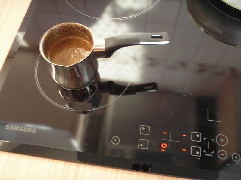 Турка для индукционной плиты: рейтинг лучших моделей на 2020 год для настоящих кофеманов