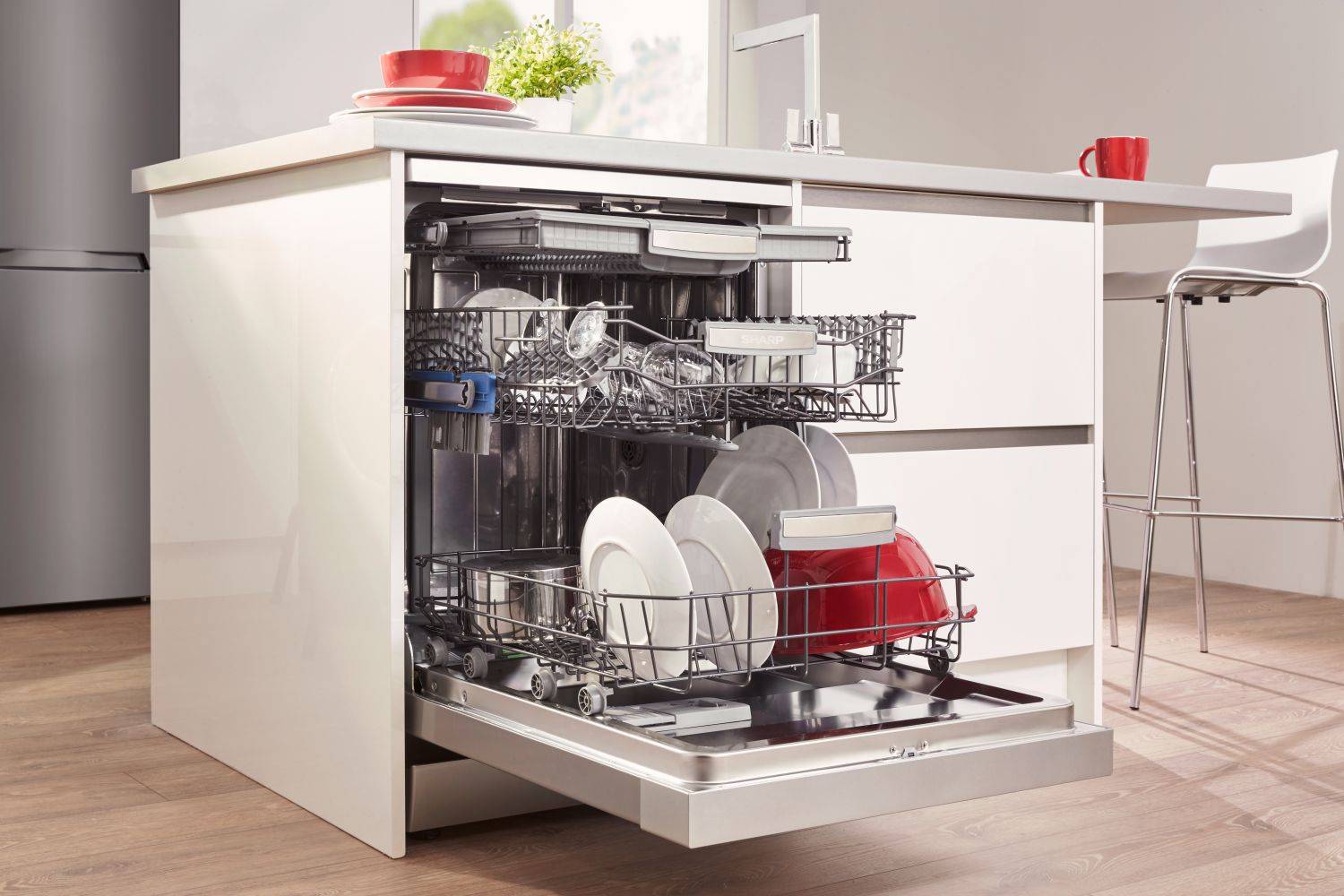 Как выбрать встраиваемую посудомоечную машину: главные критерии выбора и советы покупателям, рейтинг лучших моделей