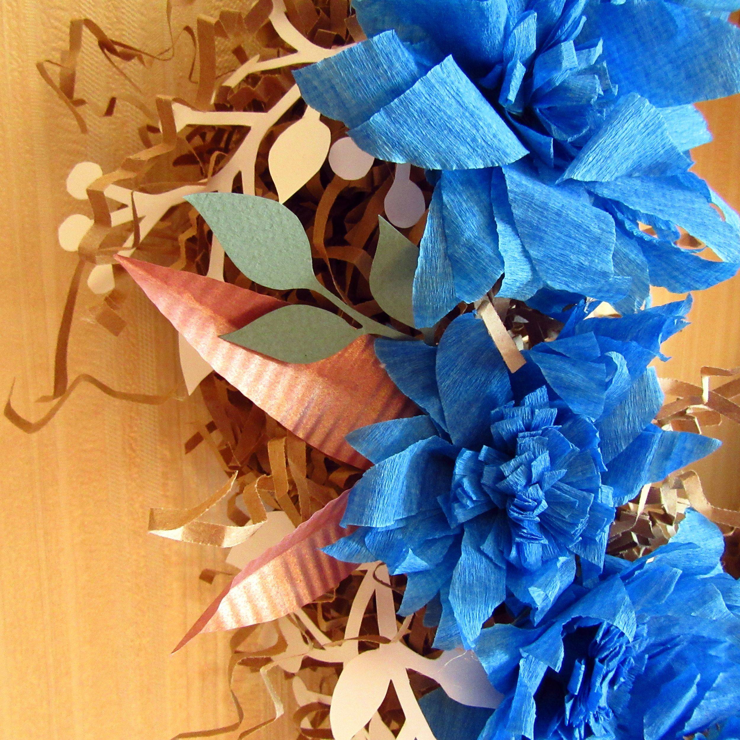 Цветы из гофрированной бумаги своими руками: пошаговый мастер-класс