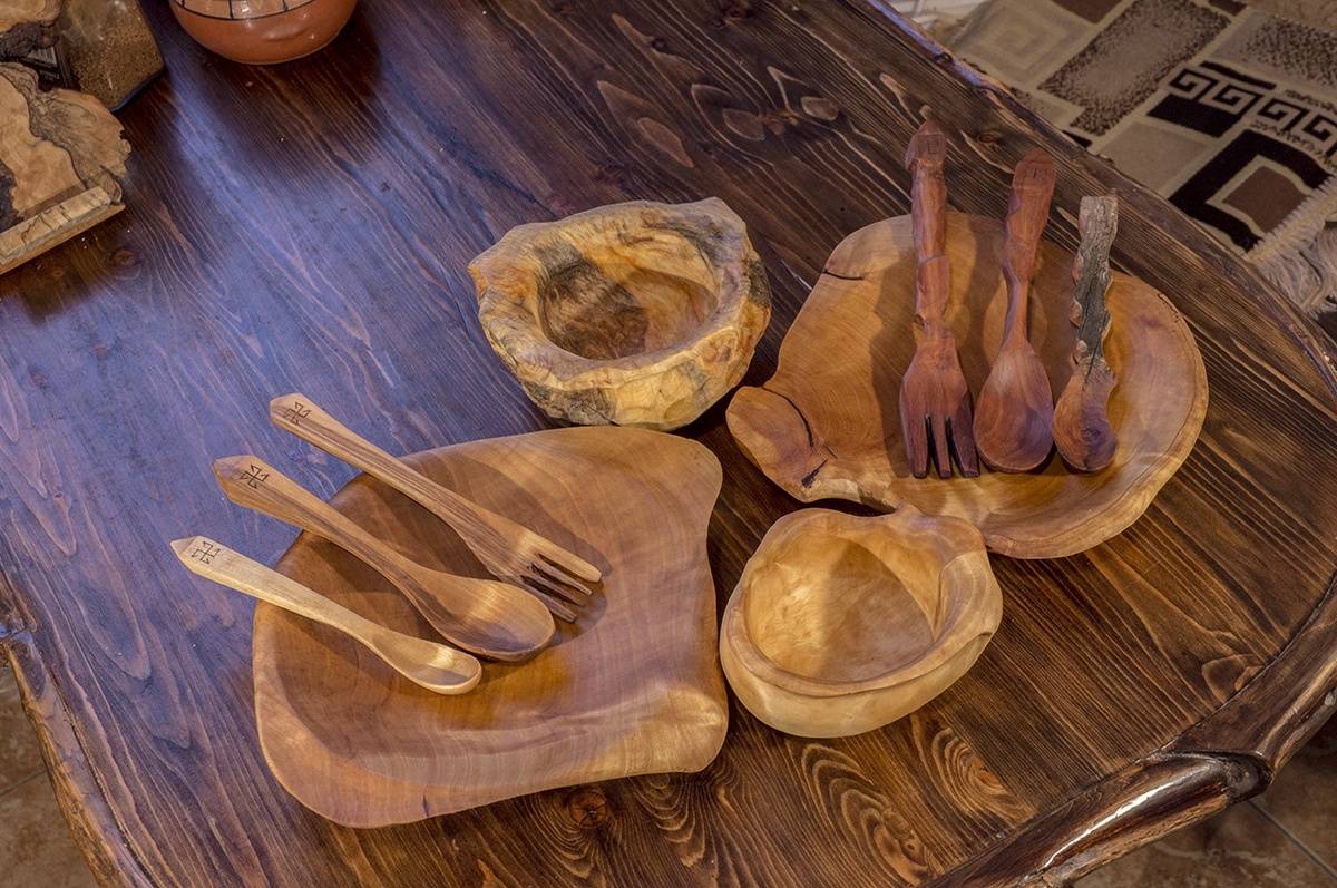 Как открыть бизнес на изготовлении деревянной посуды: технология, станок, роспись, лак, продажа