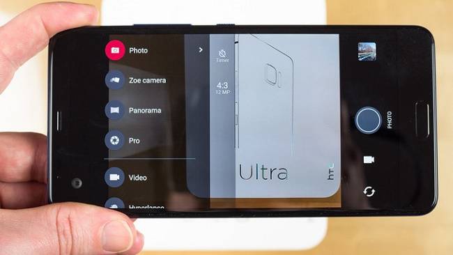 HTC U Ultra — отличный смартфон из жидкого металла