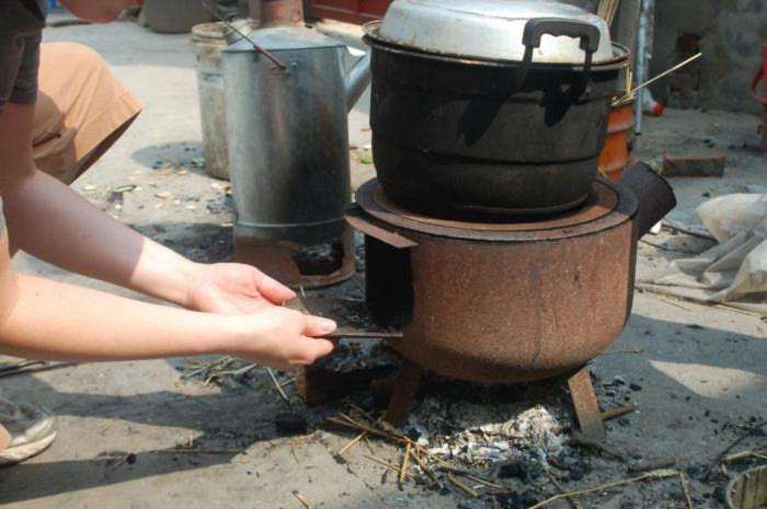 Особенности изготовления печи на солярке своими руками