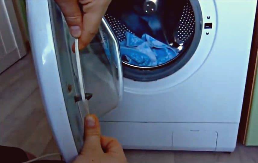 Как открыть стиральную машинку, если она заблокирована после стирки: что делать