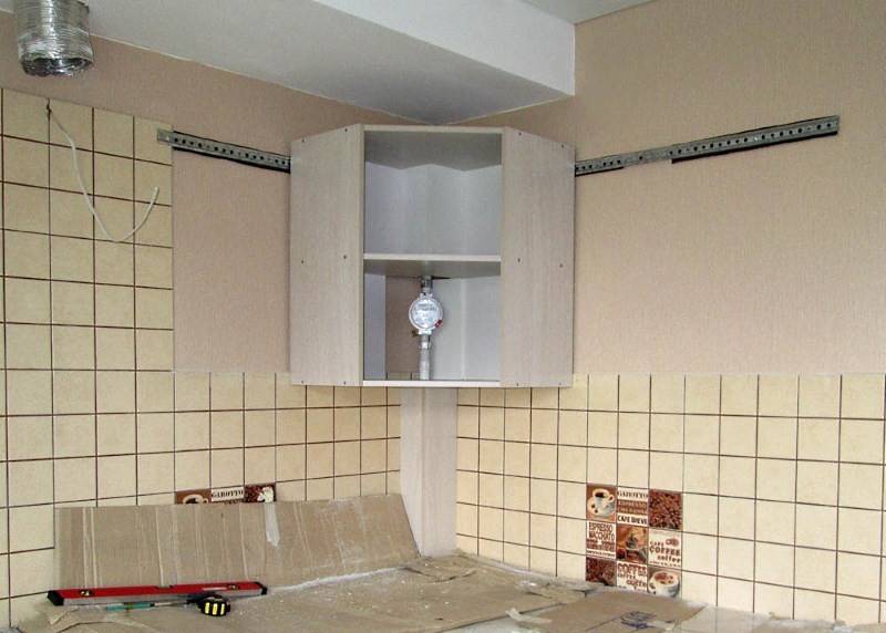 Как повесить кухонные шкафы на стену из гипсокартона