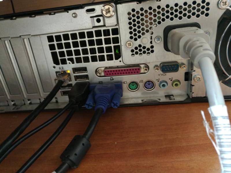 Увеличиваем «полезную площадь» экрана — подключаем второй монитор к компьютеру