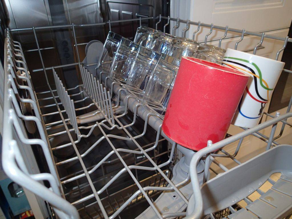 Как правильно загрузить посудомоечную машину: подготовка, размещение, извлечение