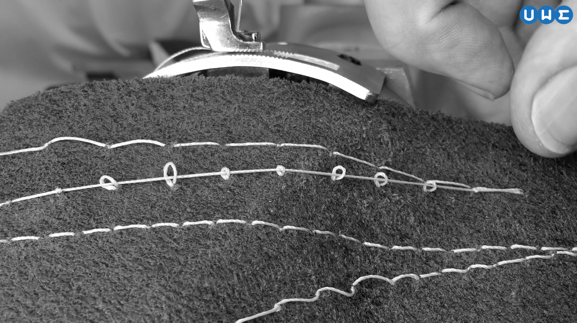 Почему при шитье на швейной машинке снизу борода