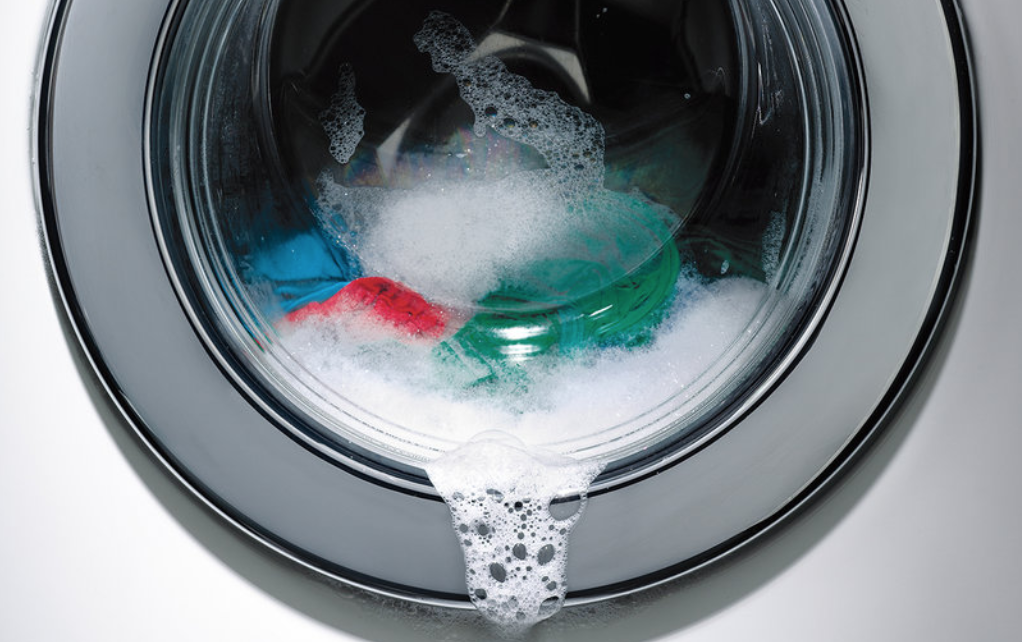 В стиральной машине остается вода после стирки, нет слива