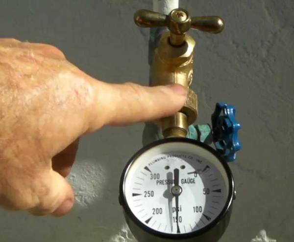 Определяем давление воды в квартире по нормативам