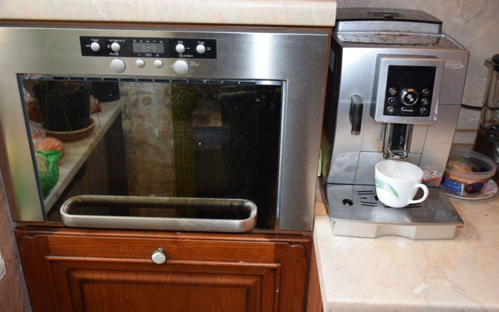 Можно ли над посудомойкой разместить духовой шкаф? - все о кухне - от выбора материалов до бытовой техники