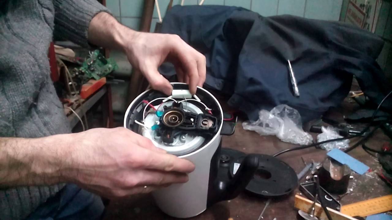 Как починить электрочайник: чем заклеить, как отремонтировать, если не включается и прочее + фото и видео