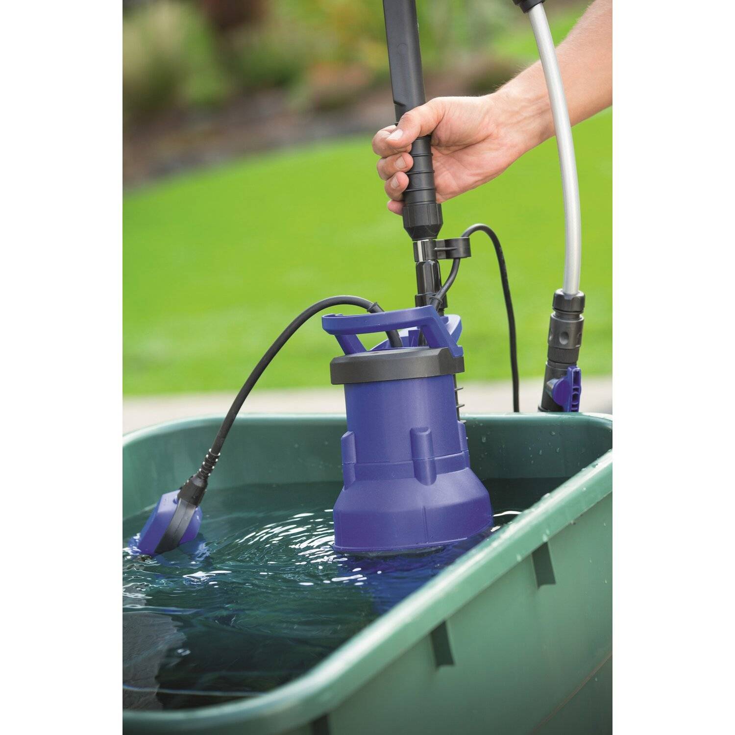Как выбрать насос для полива огорода из бочки, пруда, водоема и капельного полива - легкое дело
